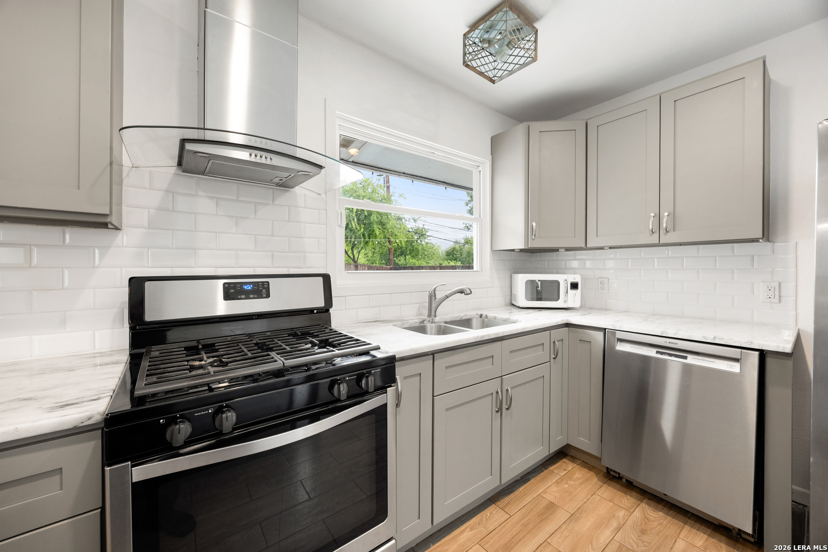 359 Rexford Drive San Antonio TX 78216
