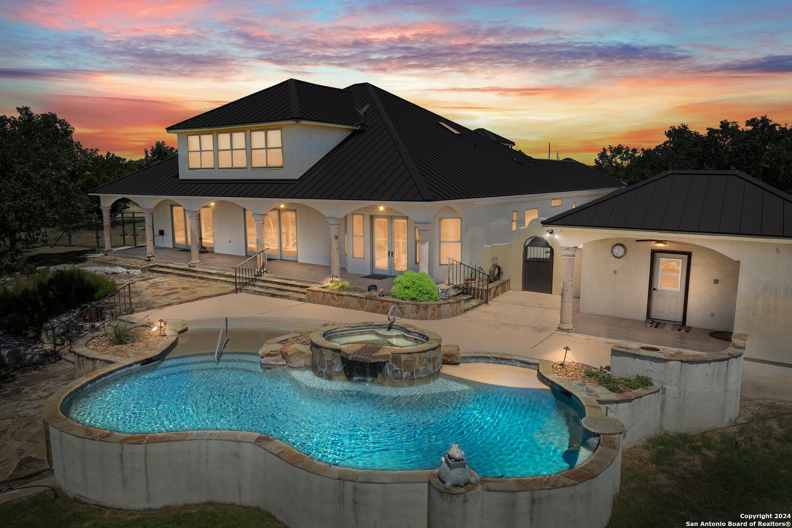 510 S Christian Drive Kerrville TX 78028