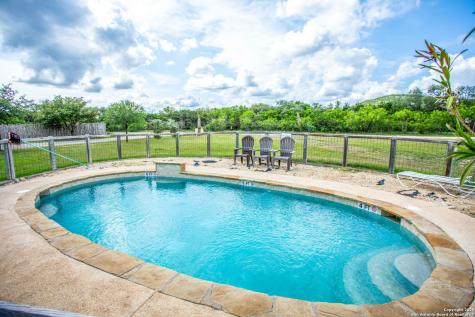584 Tierra Linda Concan TX 78838