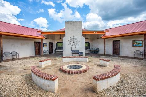 584 Tierra Linda Concan TX 78838