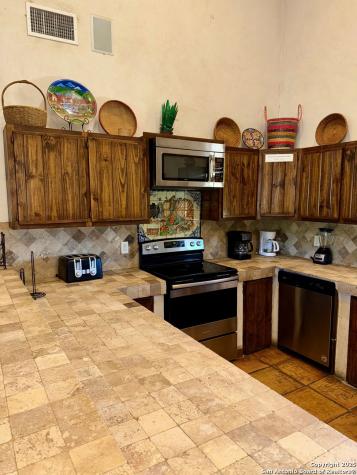 584 Tierra Linda Concan TX 78838