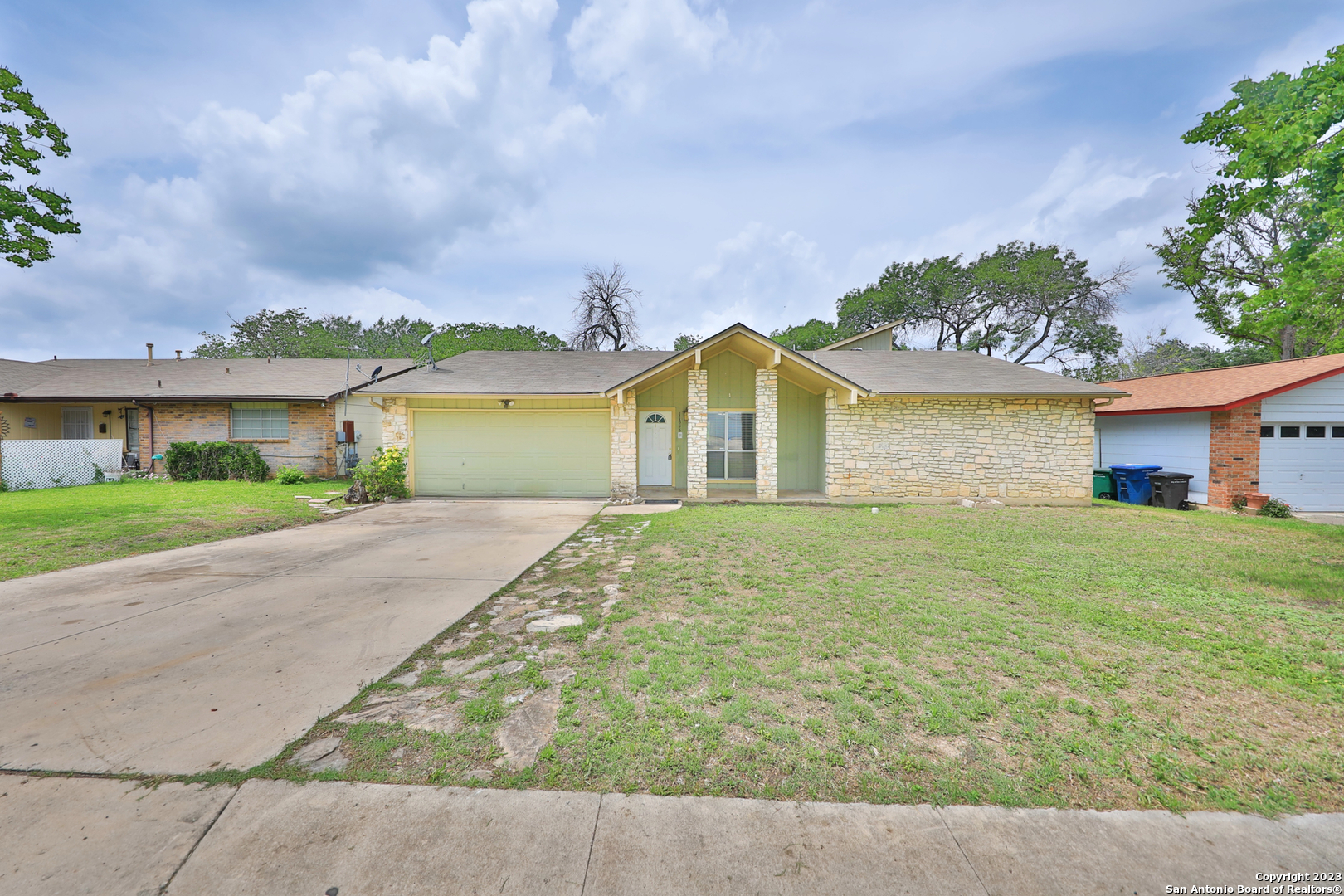 11315 El Sendero Street San Antonio TX 78233