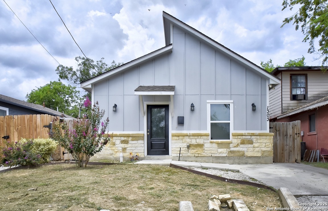 1303 Lombrano Street San Antonio TX 78207