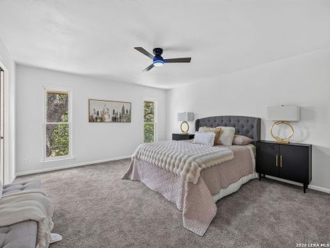 301 Sagecrest Drive Hollywood Park TX 78232