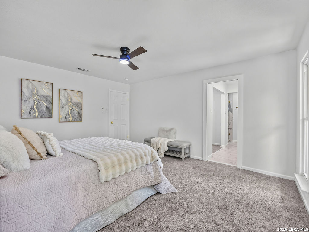 301 Sagecrest Drive Hollywood Park TX 78232