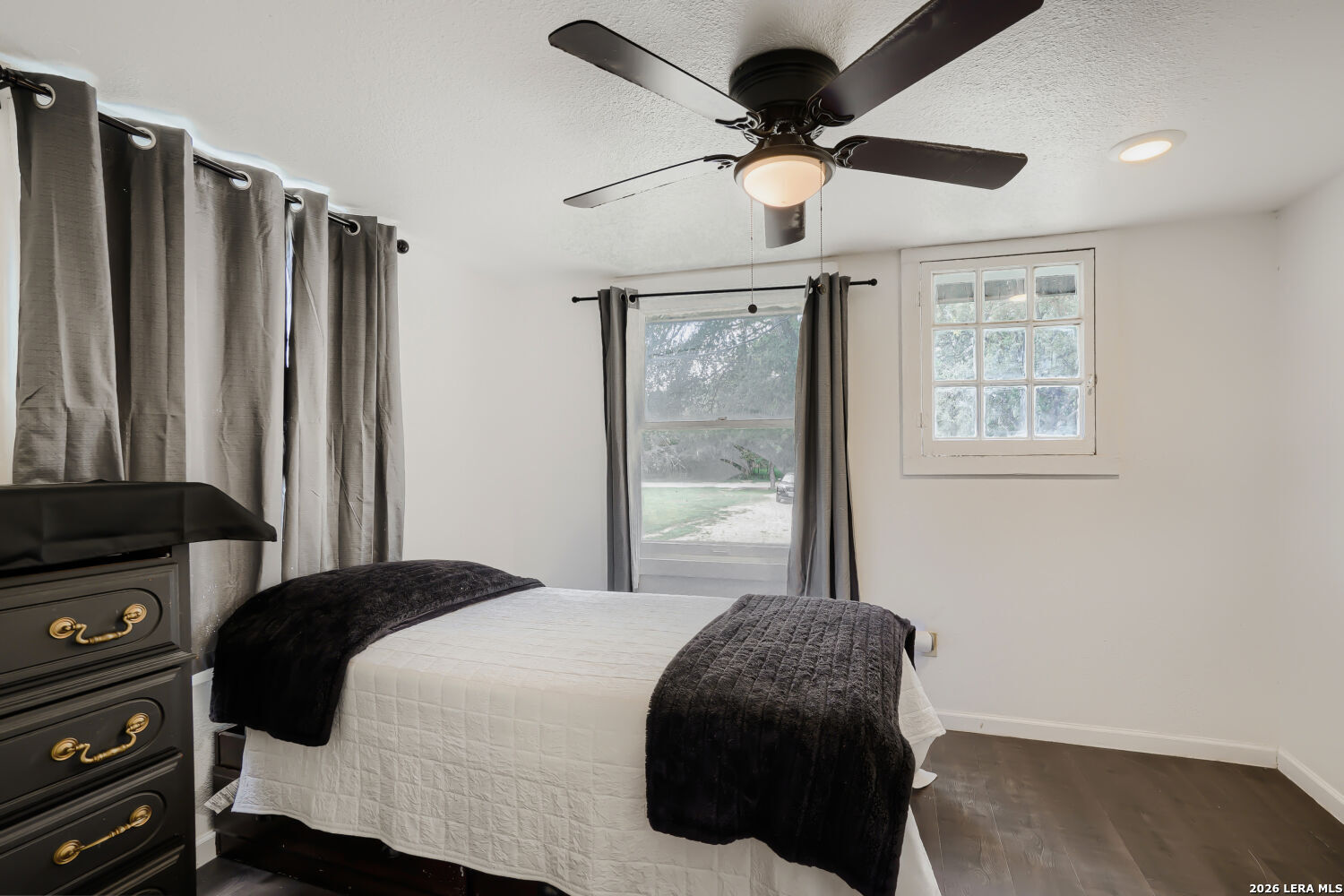 4035 Sleepy Hollow San Antonio TX 78230