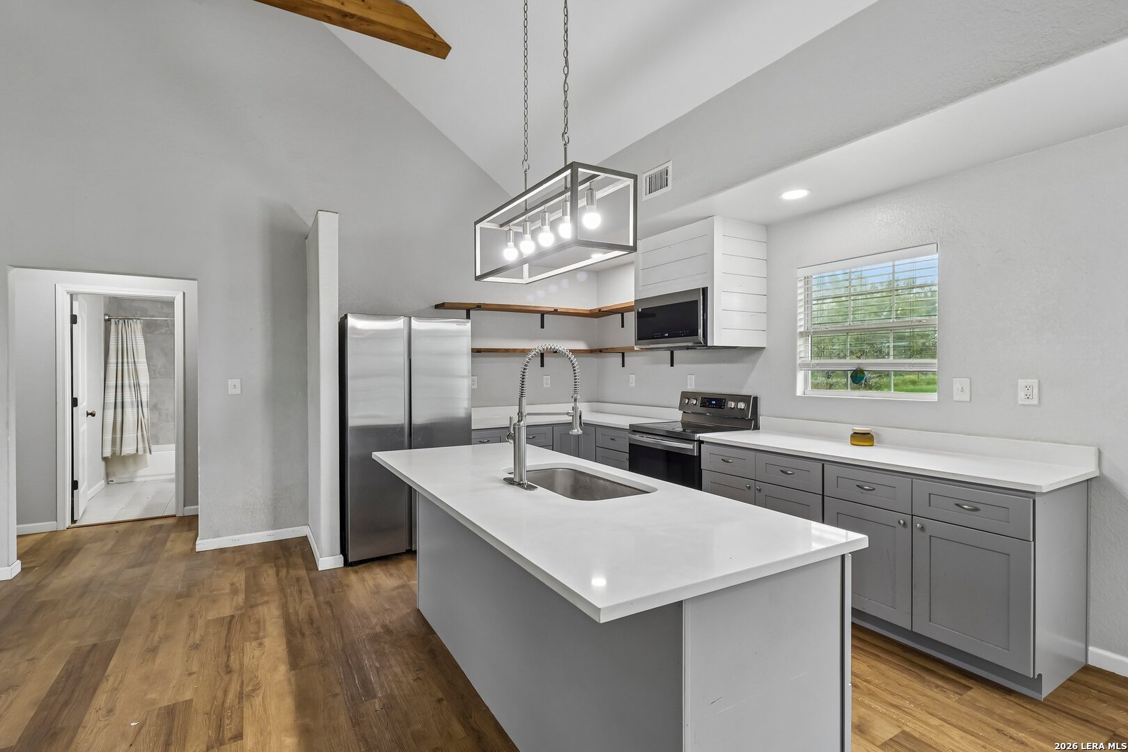 1213 County Road 1670 Moore TX 78057