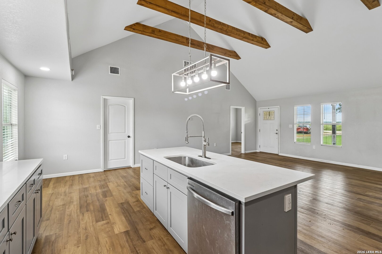 1213 County Road 1670 Moore TX 78057