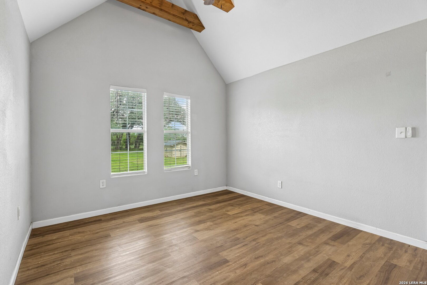 1213 County Road 1670 Moore TX 78057