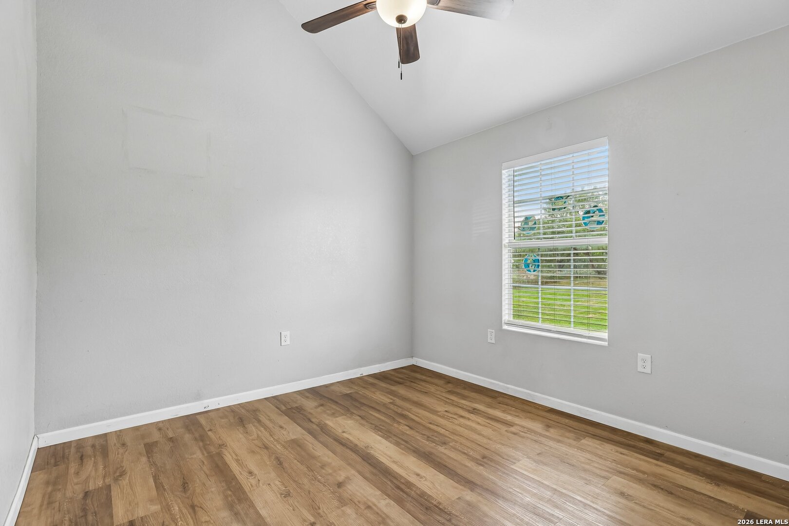 1213 County Road 1670 Moore TX 78057