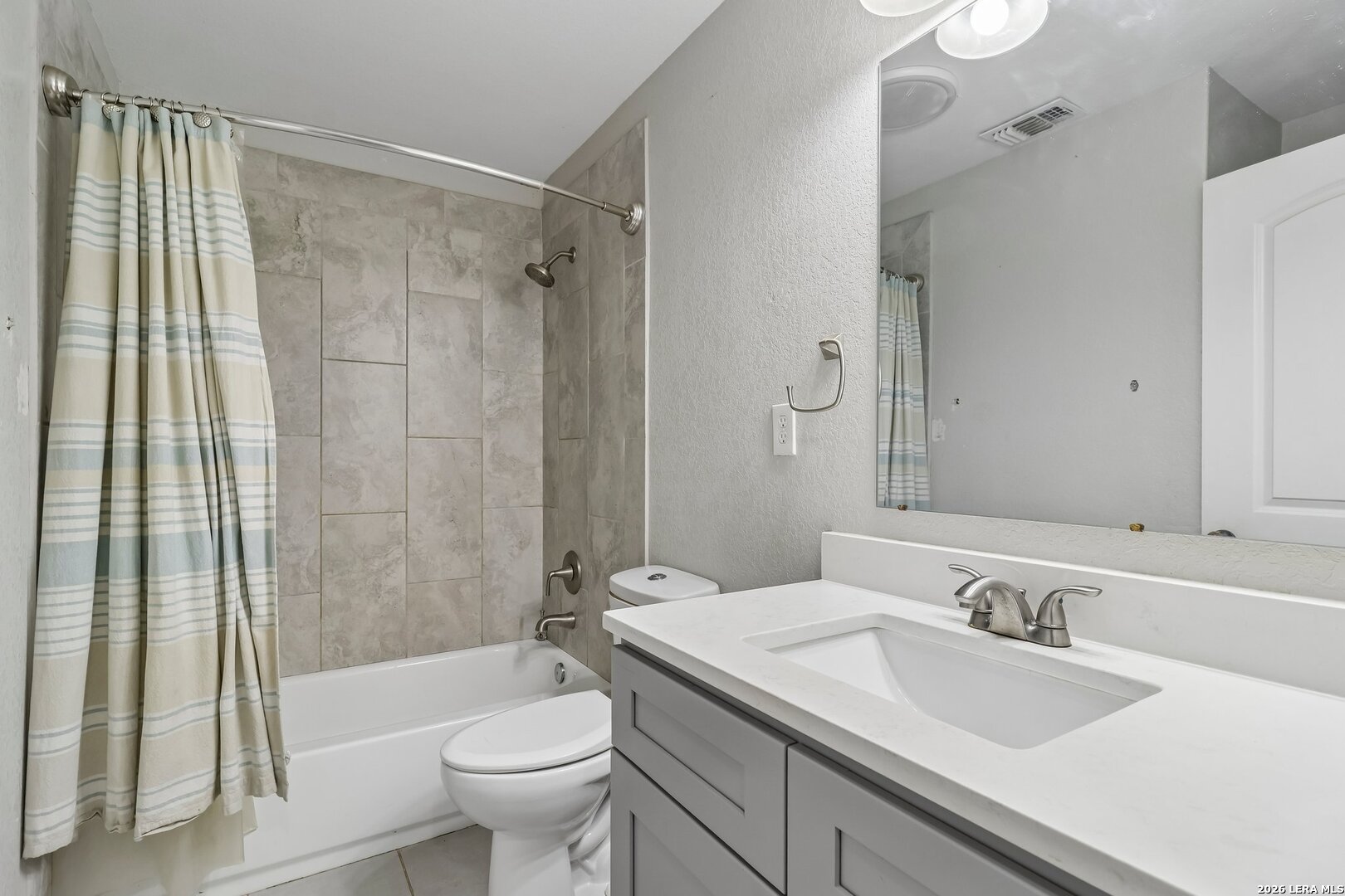 1213 County Road 1670 Moore TX 78057