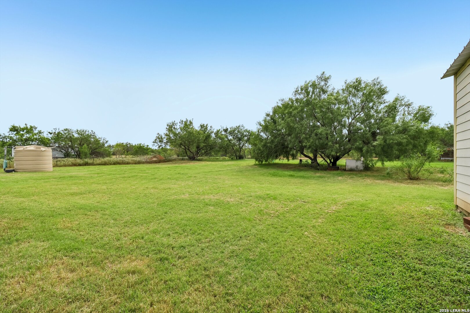 1213 County Road 1670 Moore TX 78057