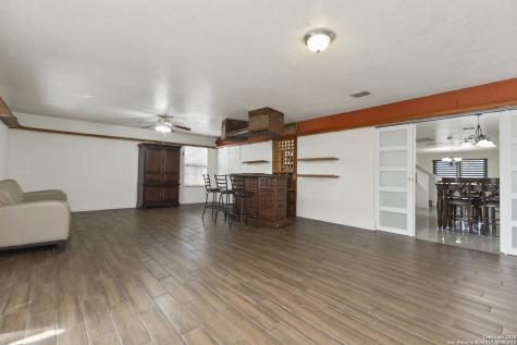707 Ridingate Farm San Antonio TX 78228