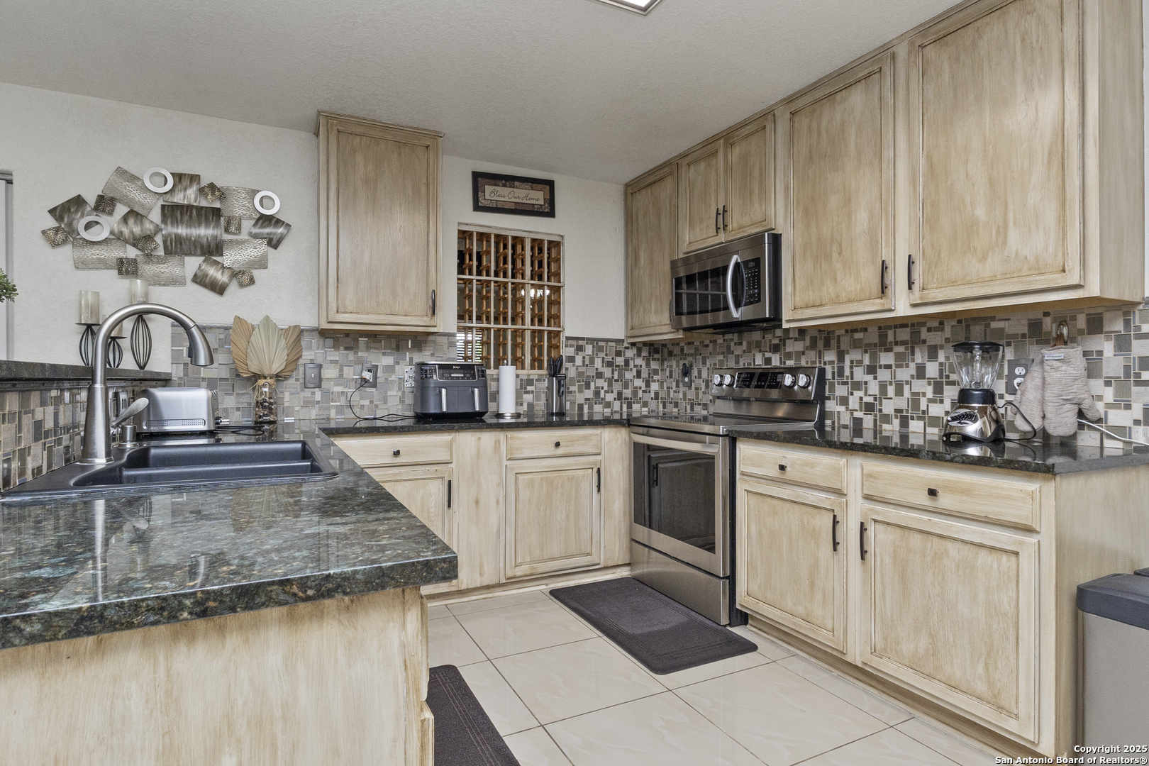707 Ridingate Farm San Antonio TX 78228