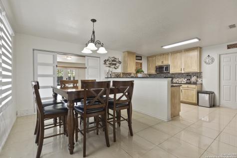 707 Ridingate Farm San Antonio TX 78228