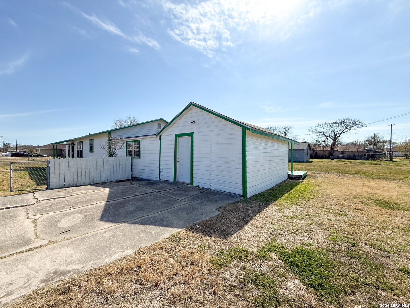2325 1st Ingleside TX 78362