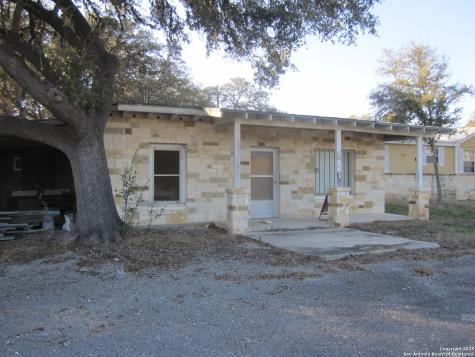 9303 S Highway 173 Bandera TX 78003
