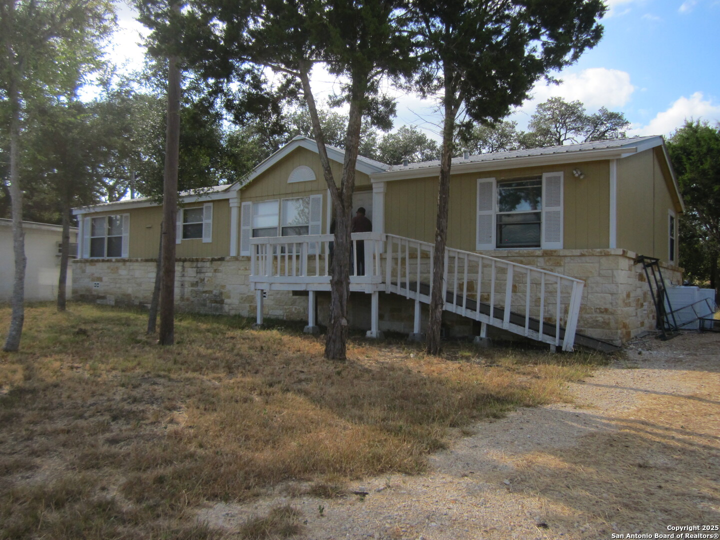 9303 S Highway 173 Bandera TX 78003