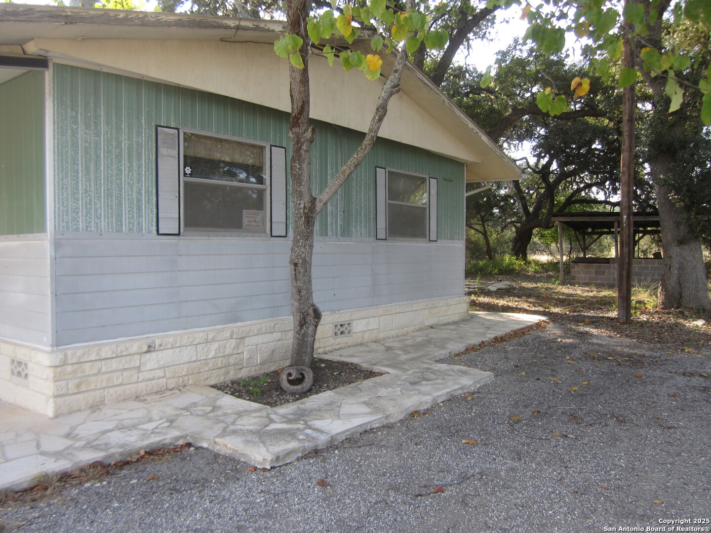 9303 S Highway 173 Bandera TX 78003