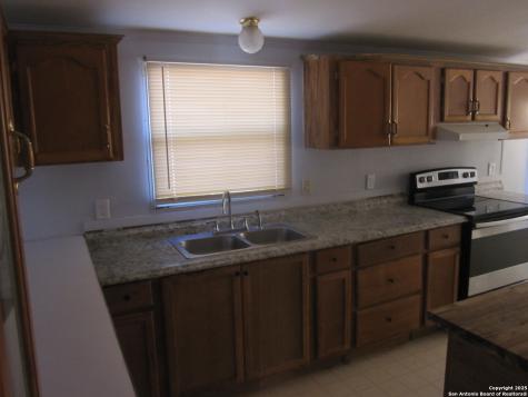 9303 S Highway 173 Bandera TX 78003