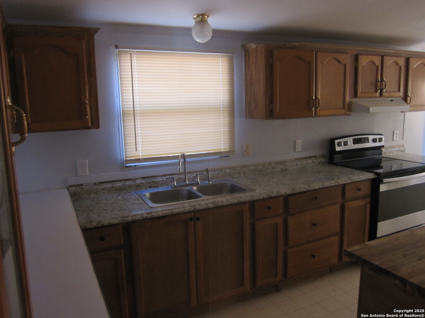9303 S Highway 173 Bandera TX 78003