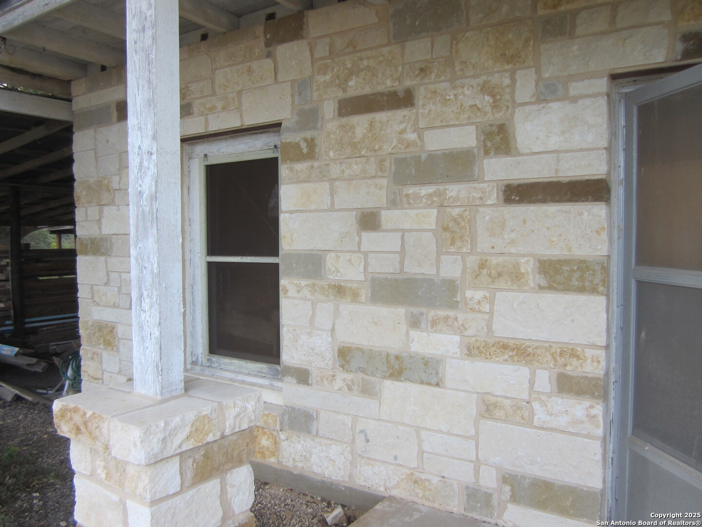 9303 S Highway 173 Bandera TX 78003