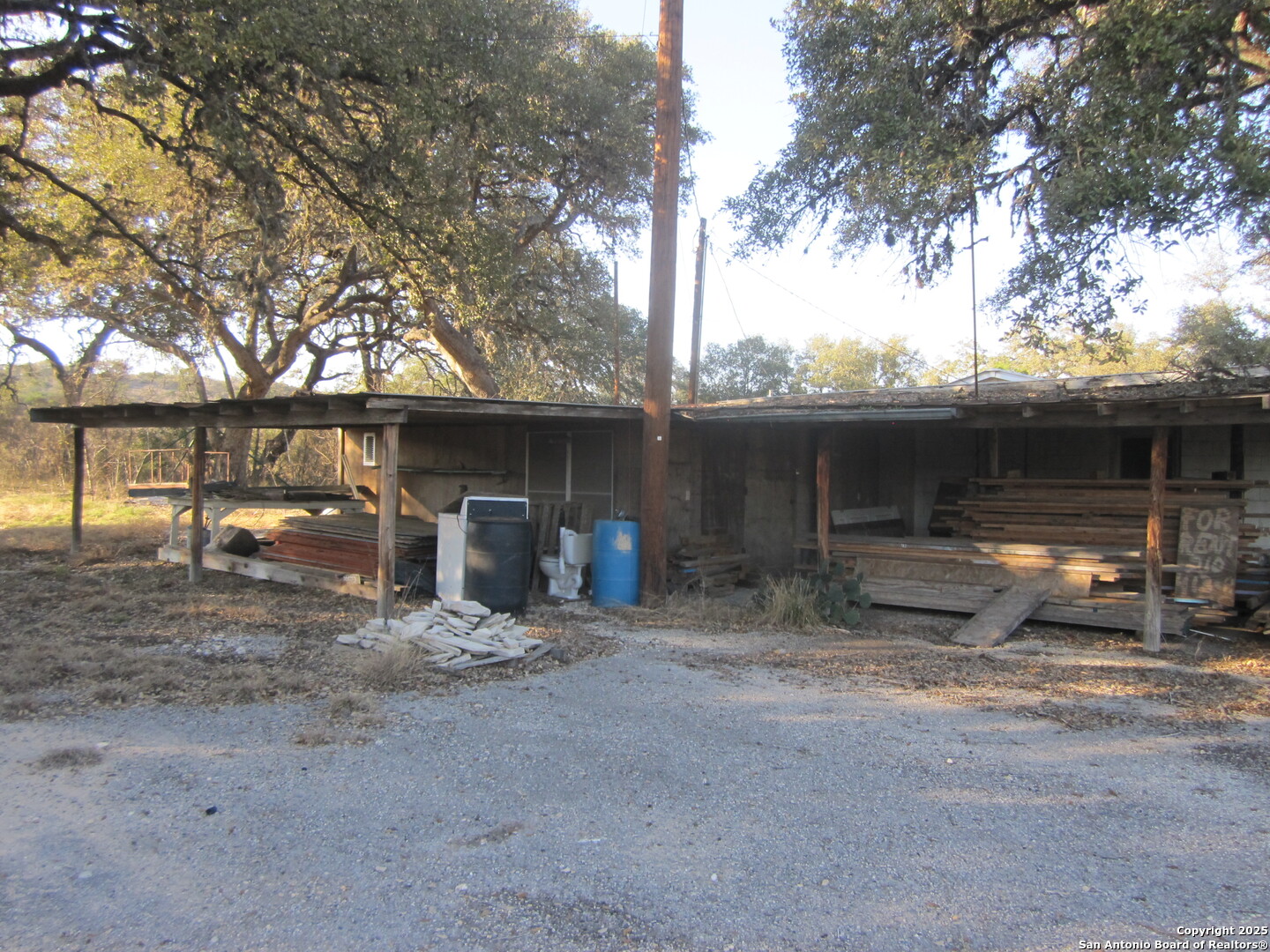 9303 S Highway 173 Bandera TX 78003