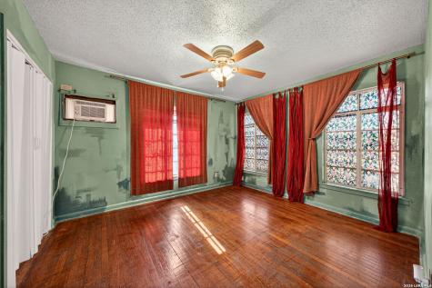 303 Woley San Antonio TX 78228