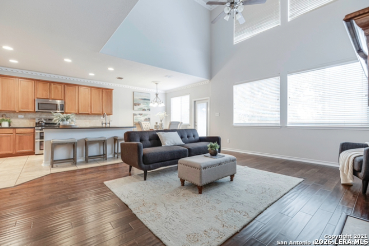 18306 W Muir Glen Drive San Antonio TX 78257