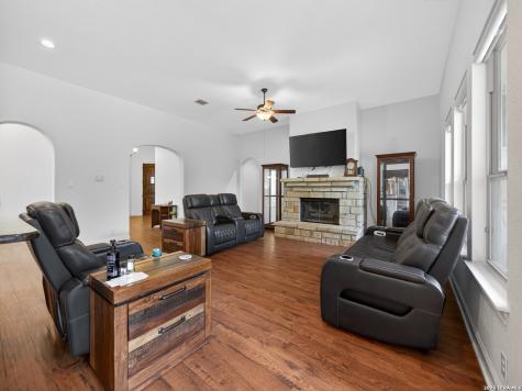 2611 Tuscan Oaks San Antonio TX 78261