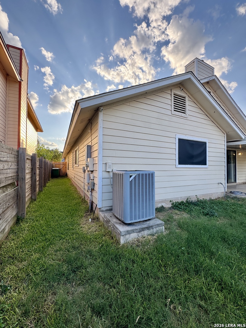 1606 De Valle San Antonio TX 78251
