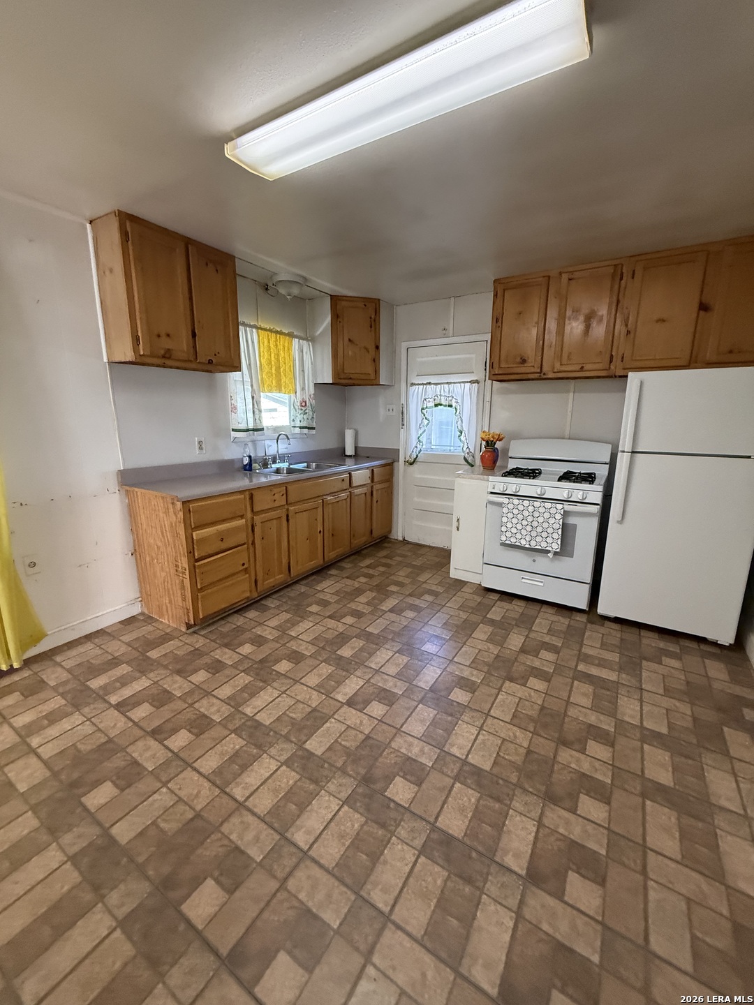 327 Lyric San Antonio TX 78223