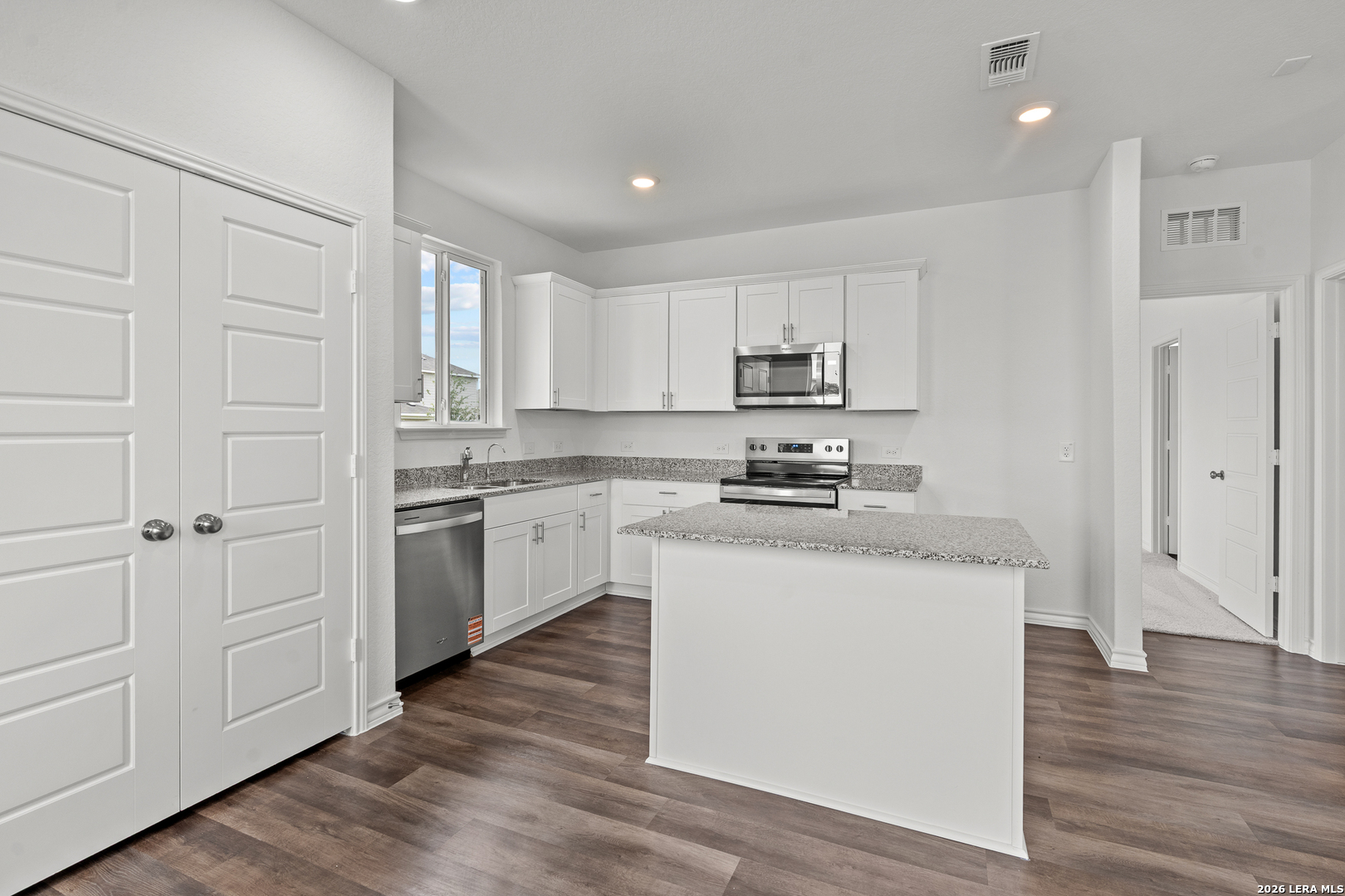 8203 Smithers Avenue San Antonio TX 78252