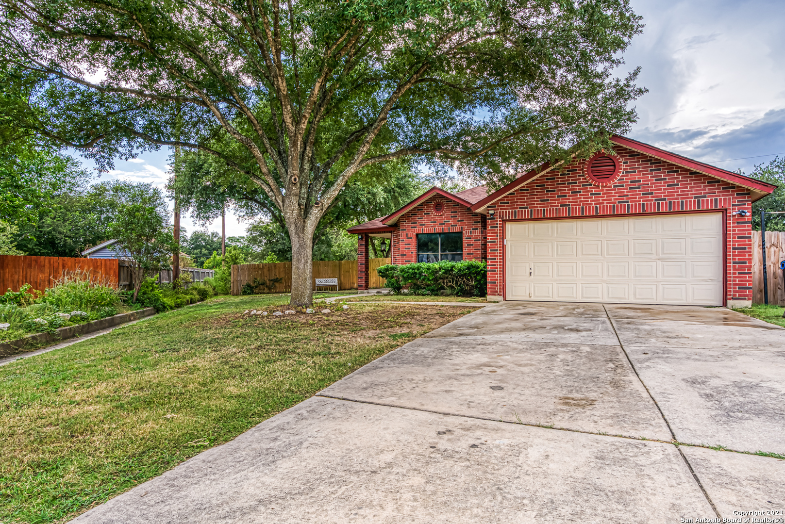 9646 Blossom Tree San Antonio TX 78250