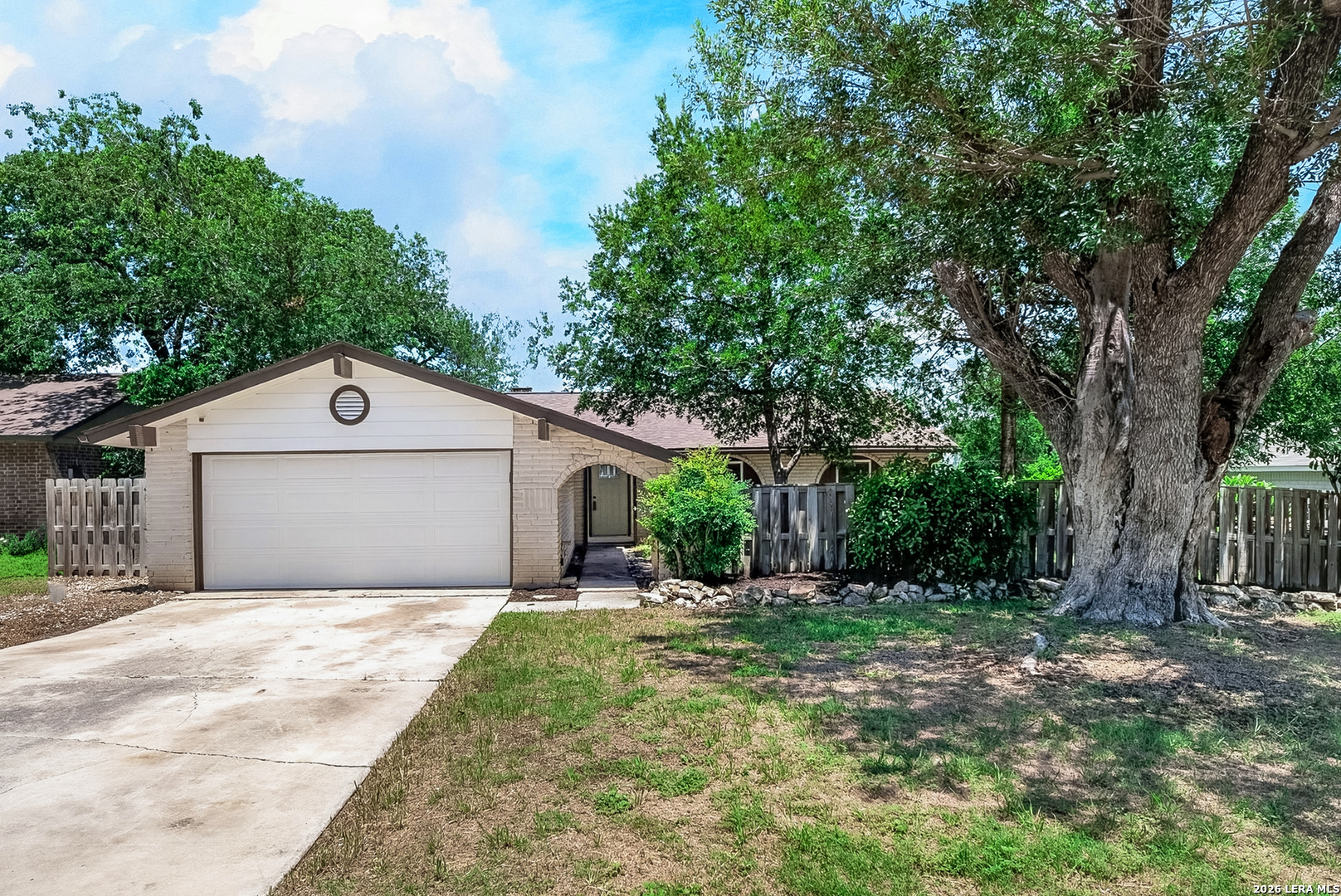 546 Tumblebrook Universal City TX 78148