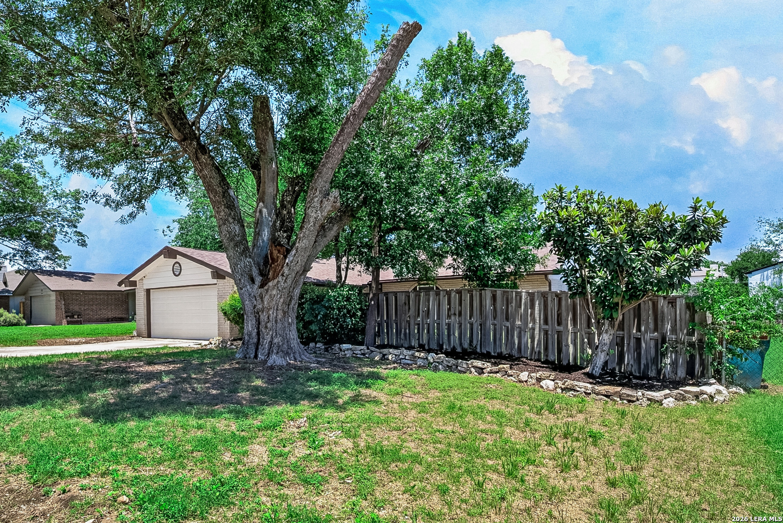 546 Tumblebrook Universal City TX 78148