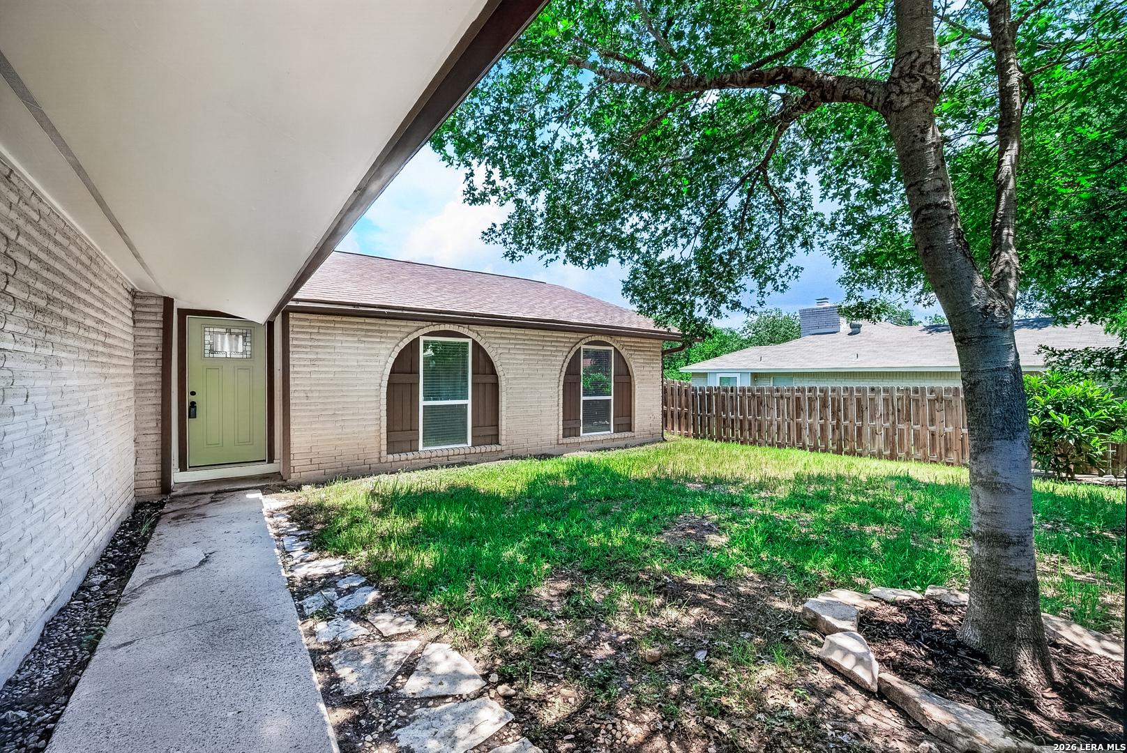 546 Tumblebrook Universal City TX 78148