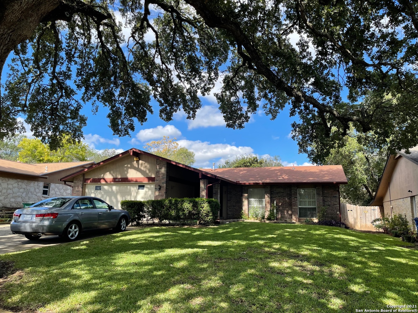 8838 Thatch Drive San Antonio TX 78240