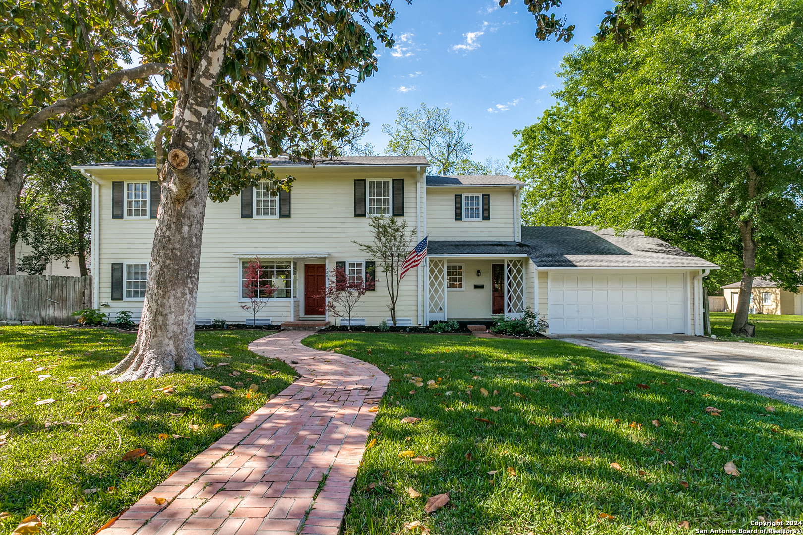 220 W Gramercy Place San Antonio TX 78212