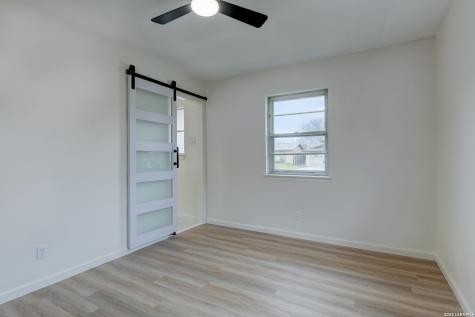 4930 Casa Espana San Antonio TX 78233