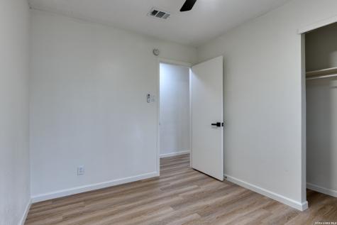 4930 Casa Espana San Antonio TX 78233