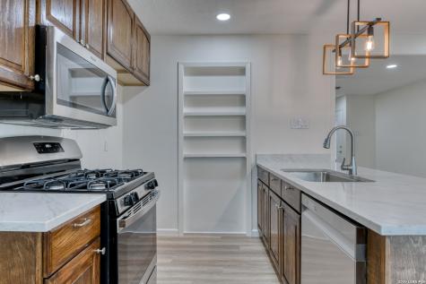 4930 Casa Espana San Antonio TX 78233