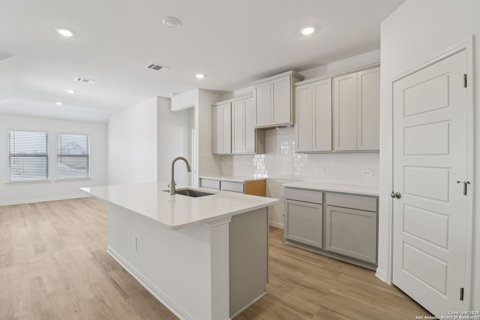 1321 Lydian Broom San Antonio TX 78245