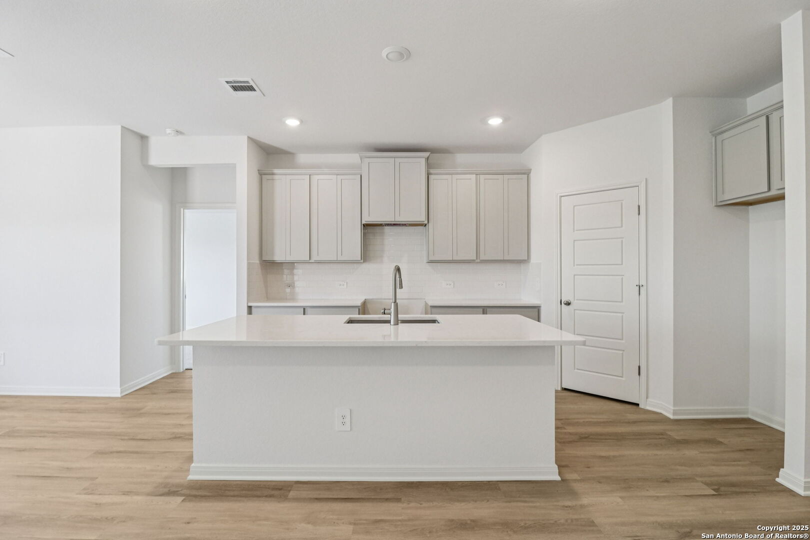 1321 Lydian Broom San Antonio TX 78245
