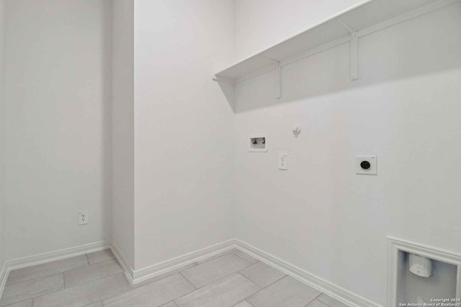 1321 Lydian Broom San Antonio TX 78245