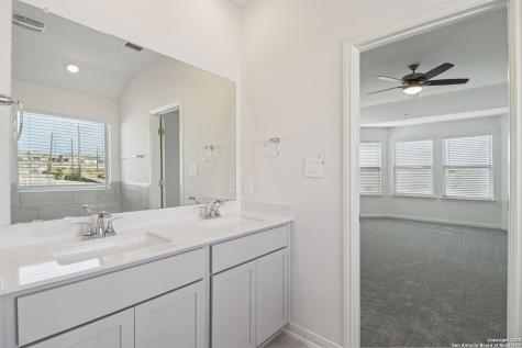 1321 Lydian Broom San Antonio TX 78245
