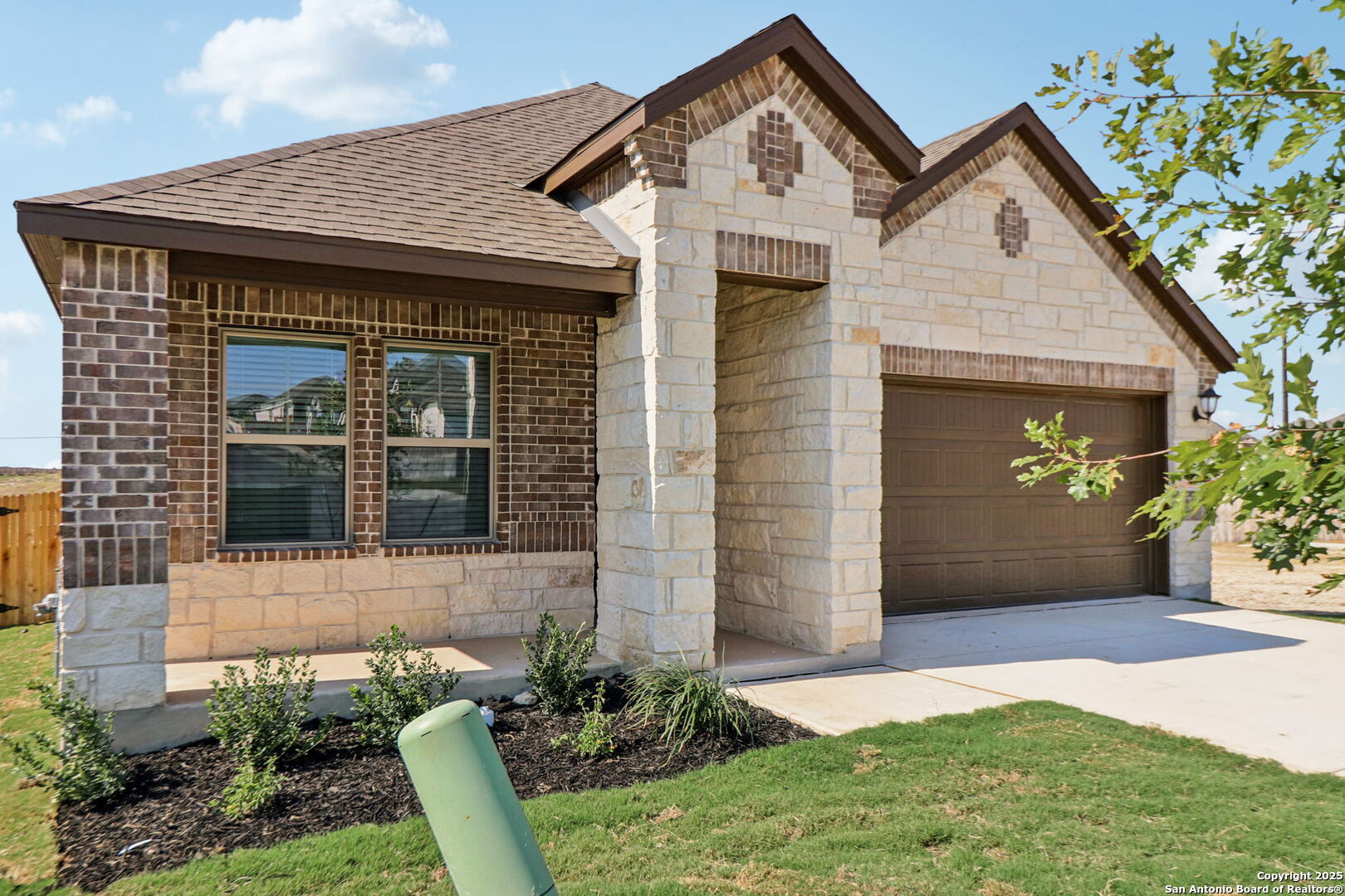 1321 Lydian Broom San Antonio TX 78245