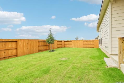 2137 Shepards Street Seguin TX 78155