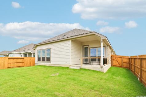 2137 Shepards Street Seguin TX 78155