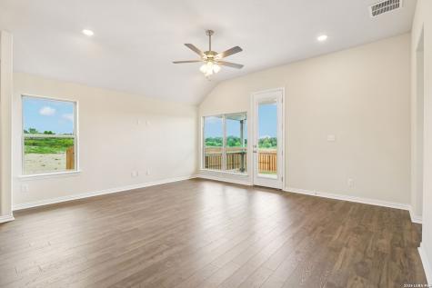 2137 Shepards Street Seguin TX 78155